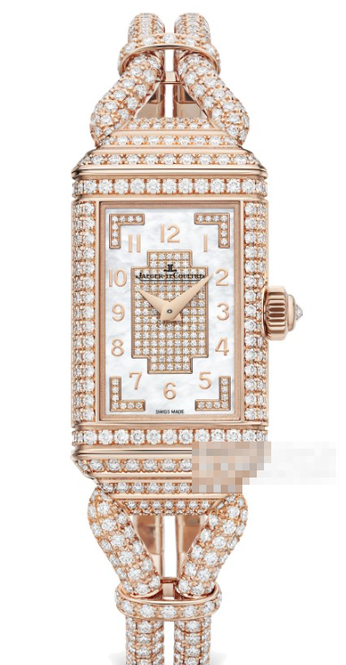 コピー時計ジャガー・ルクルト レベルソ 3372301が紡ぐ、腕元で反転するドラマと女性の心